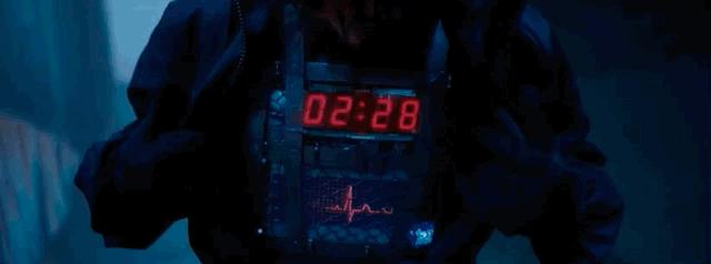 我发现,“胸罩”暴露了“Q的秘密”啊,陈思诚可真会藏