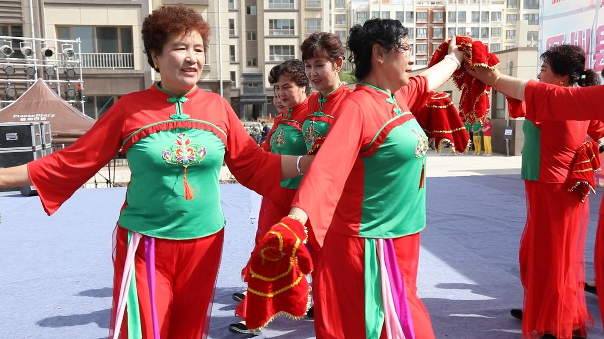 瓜州县举办2021年“新洲天寓杯”广场舞健身操大赛