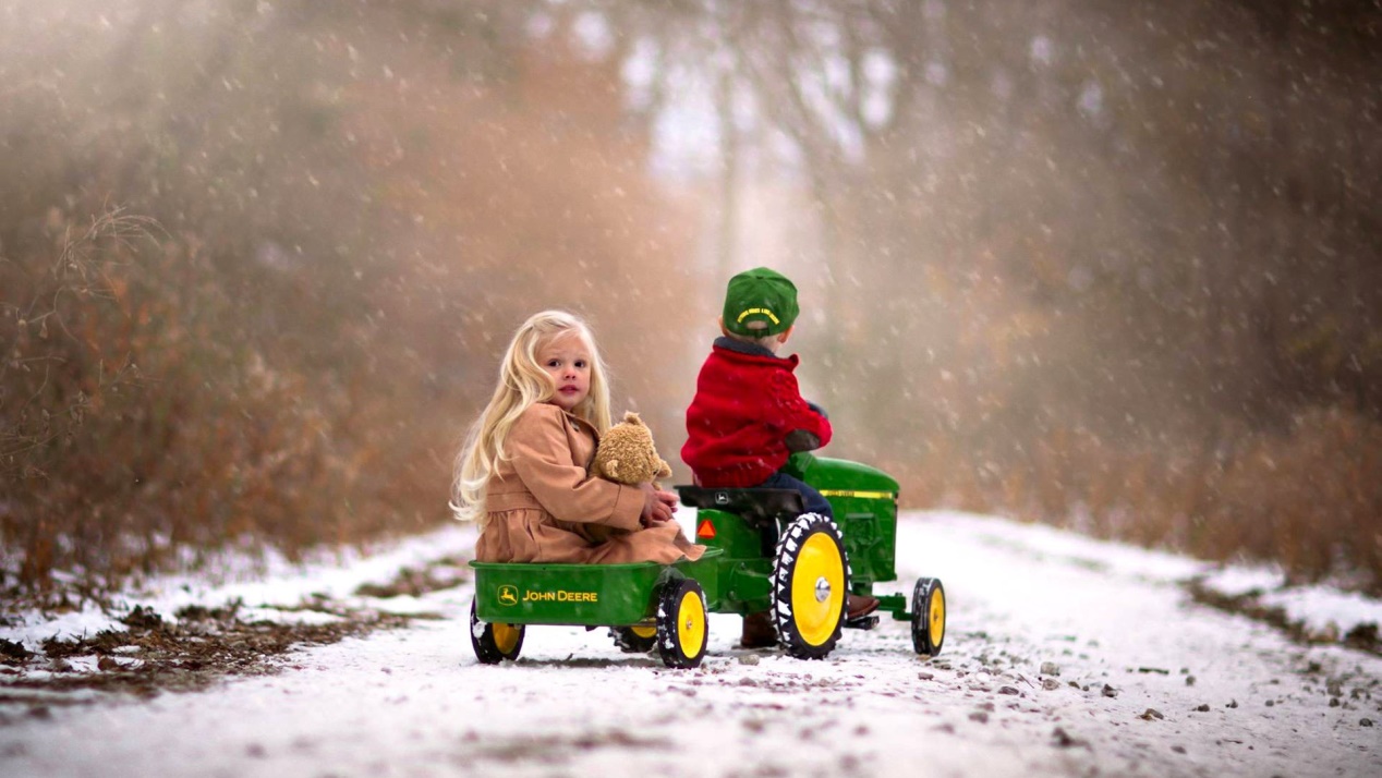 9岁内向的孩子如何引导社交能力,成年的孩子内向不会社交怎么办