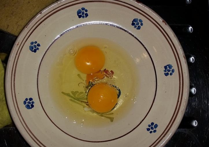 宝宝吃鸡蛋过敏了如何处理,鸡蛋过敏吃鸡蛋会有什么后果