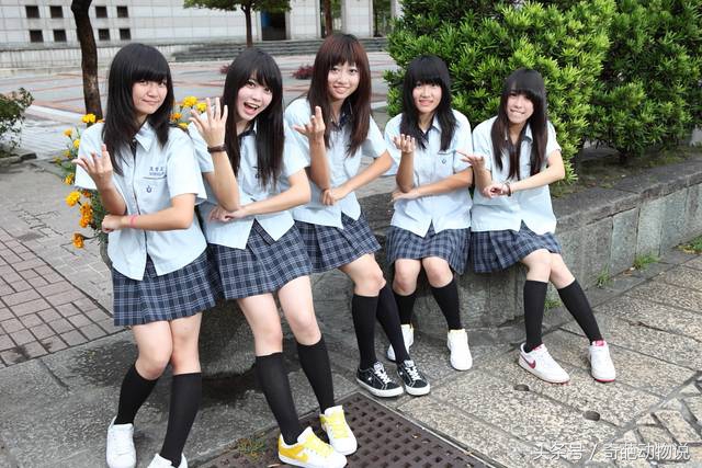 盘点各国最美校服,镜头下的青春校服