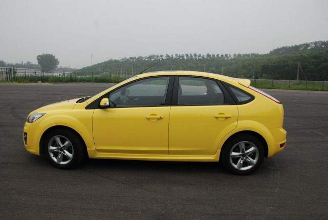 福克斯三缸机值不值得入手,福克斯1.5t三缸发动机故障率高