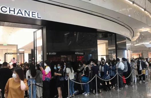 以小见大！从奢侈品这一行，一窥默克尔为何“求”中国带她飞