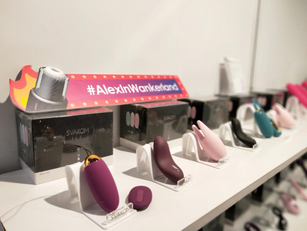 SVAKOM时空胶囊飞机杯，重新定义品质两*生活性**