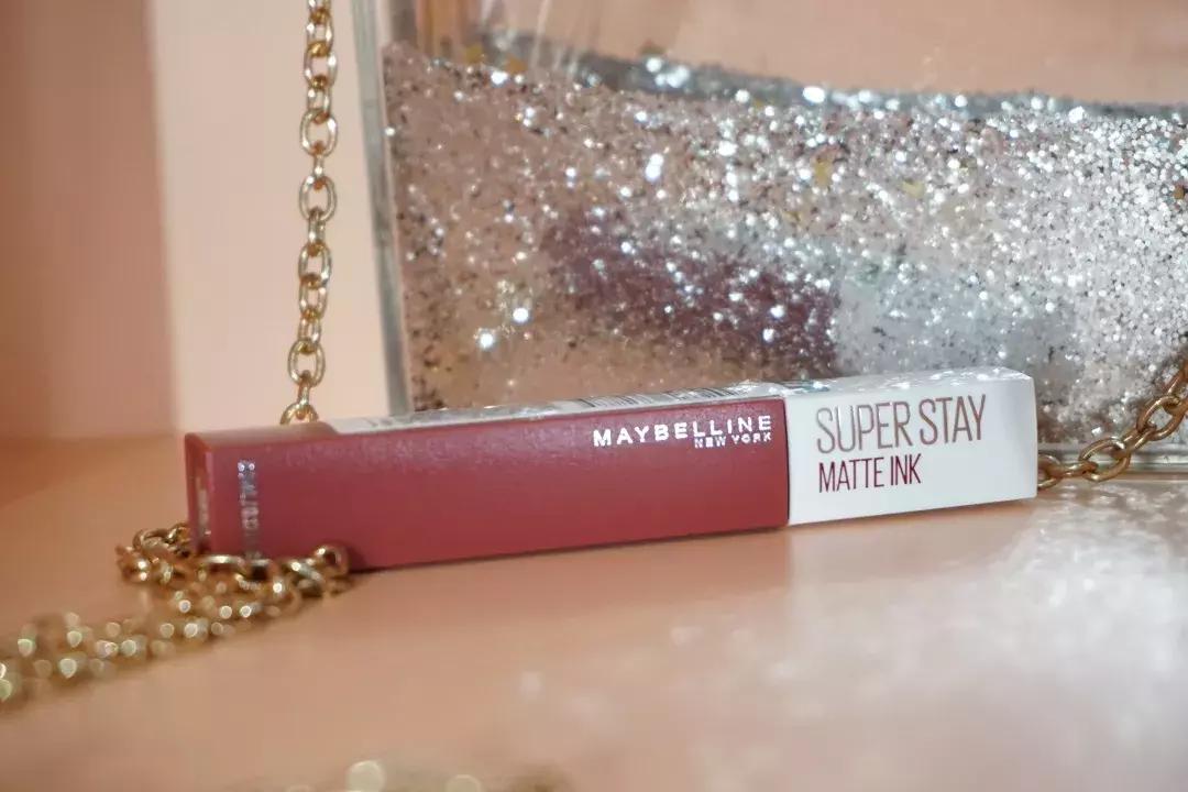 李佳琦同款就一定适合你?试了这16支口红后我们发现…