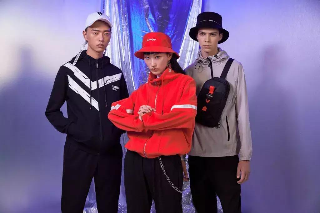 特步收购了哪五个品牌,特步去年卖得最好的鞋