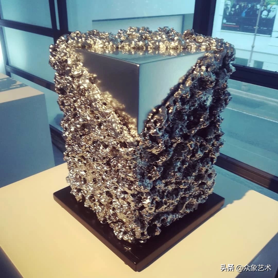 坚硬的金属是什么特性,坚硬又轻的金属