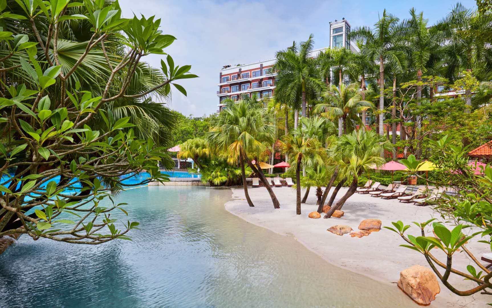 深圳欢乐谷附近住宿青旅,深圳欢乐海岸附近的亲子度假酒店