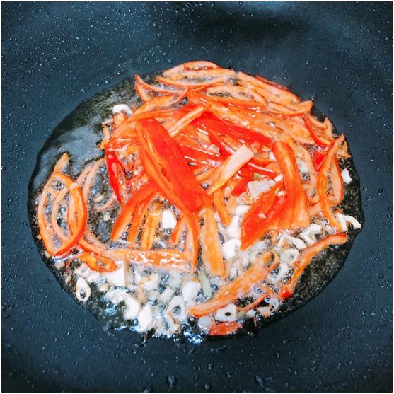 茭白这样做做法简单非常下饭,这才是茭白好吃又简单的做法