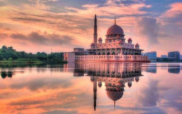 椹潵瑗夸簹鍚夐殕鍧′簯椤跺北璧屽満,椹潵瑗夸簹鍚夐殕鍧¤豹鍗庝竷鏃ユ父