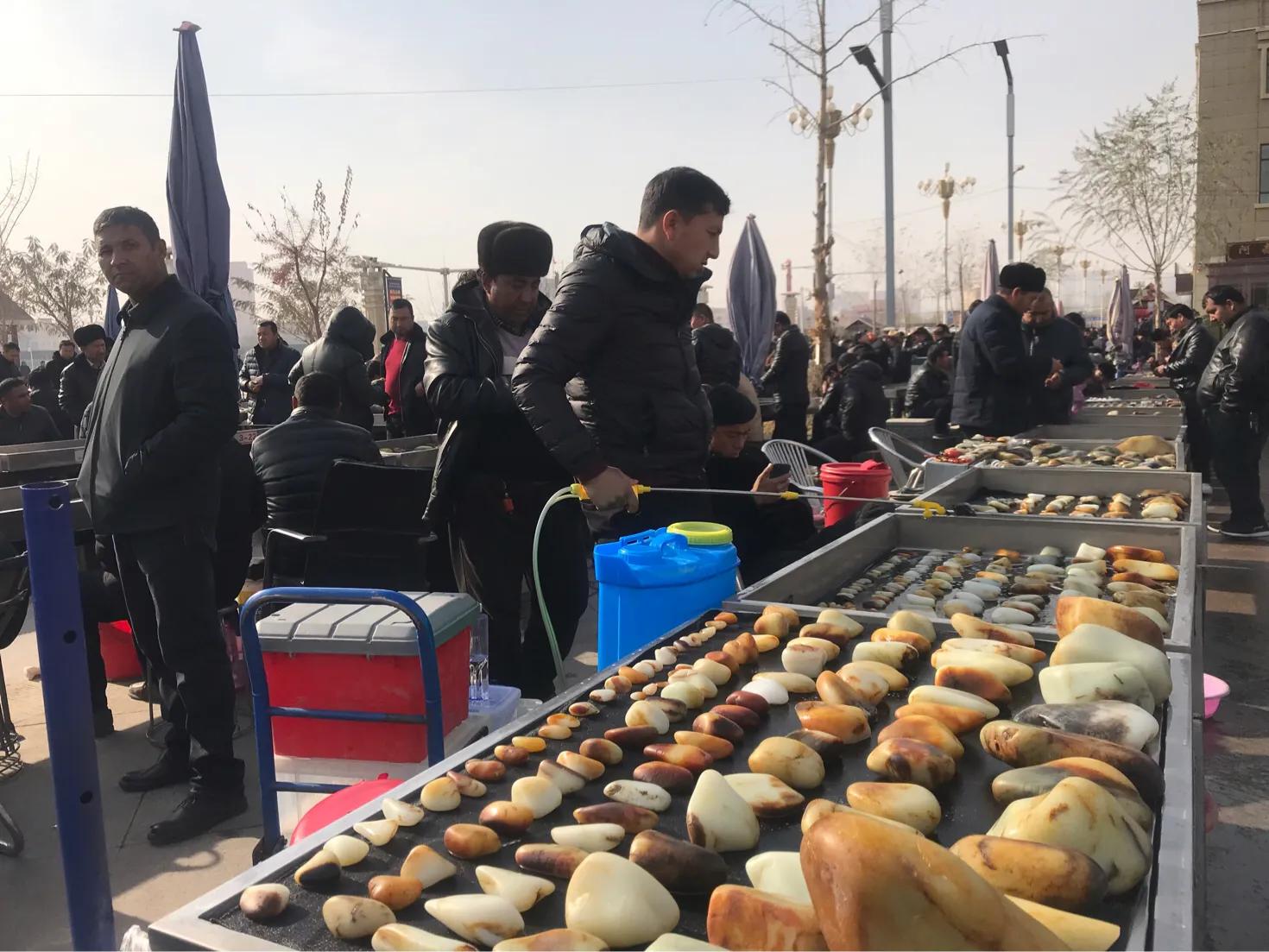 和田卖玉器直播,镇平人卖和田玉直播