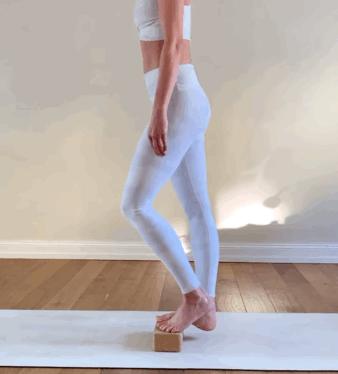 练完瑜伽脚底热热的,瑜伽调理脚冷的动作