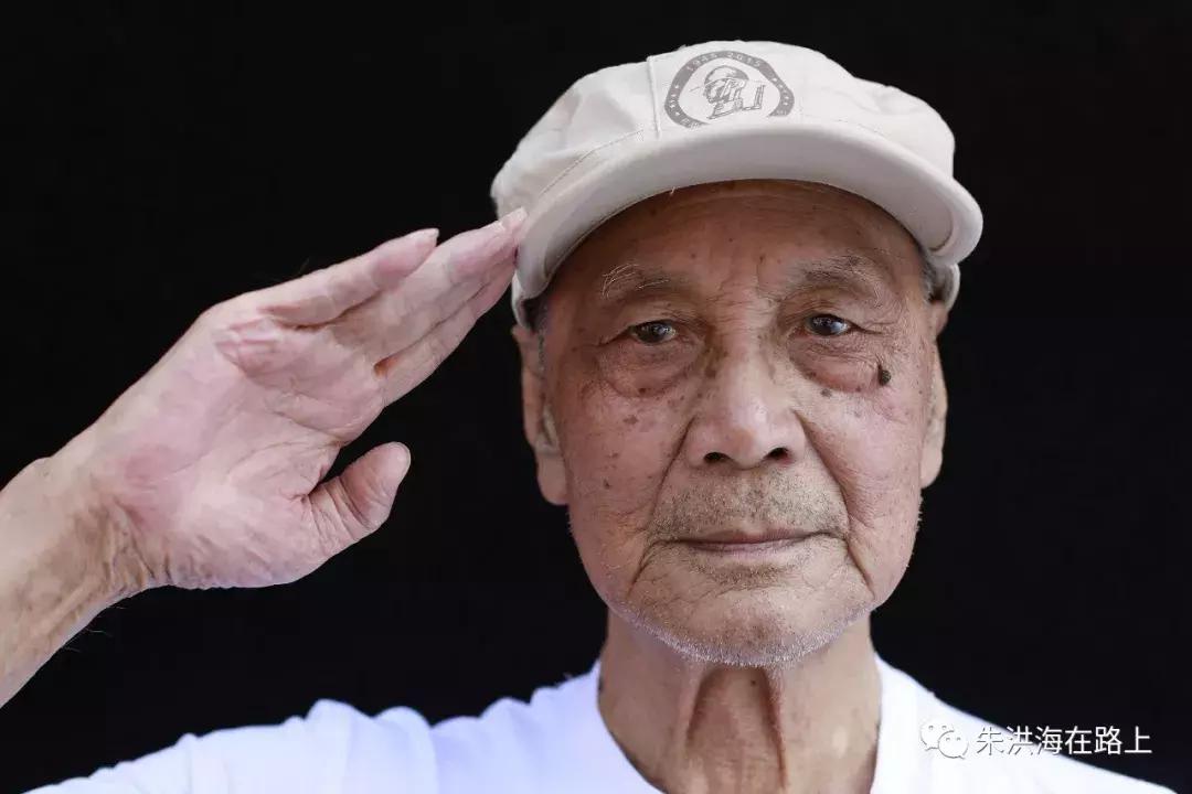 不灭倭奴誓不休青山处处埋忠骨,不灭倭奴誓不还