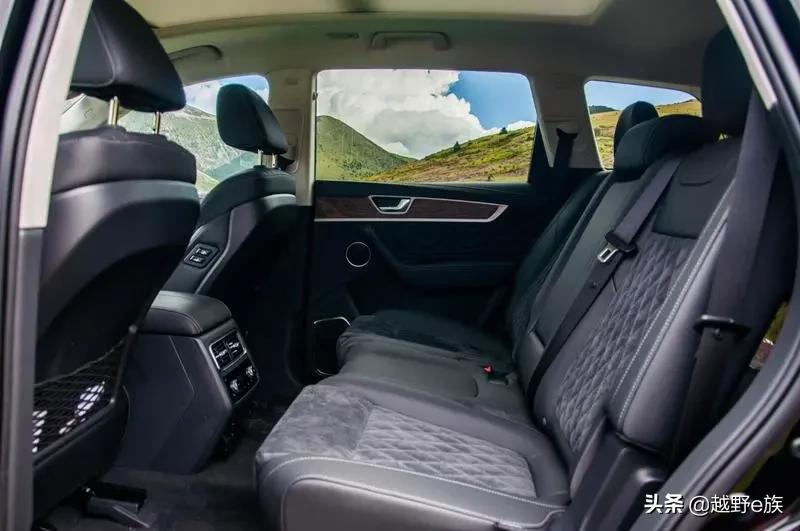 2021款红旗hs7旗贯山河,红旗hs7旗享越野试驾视频