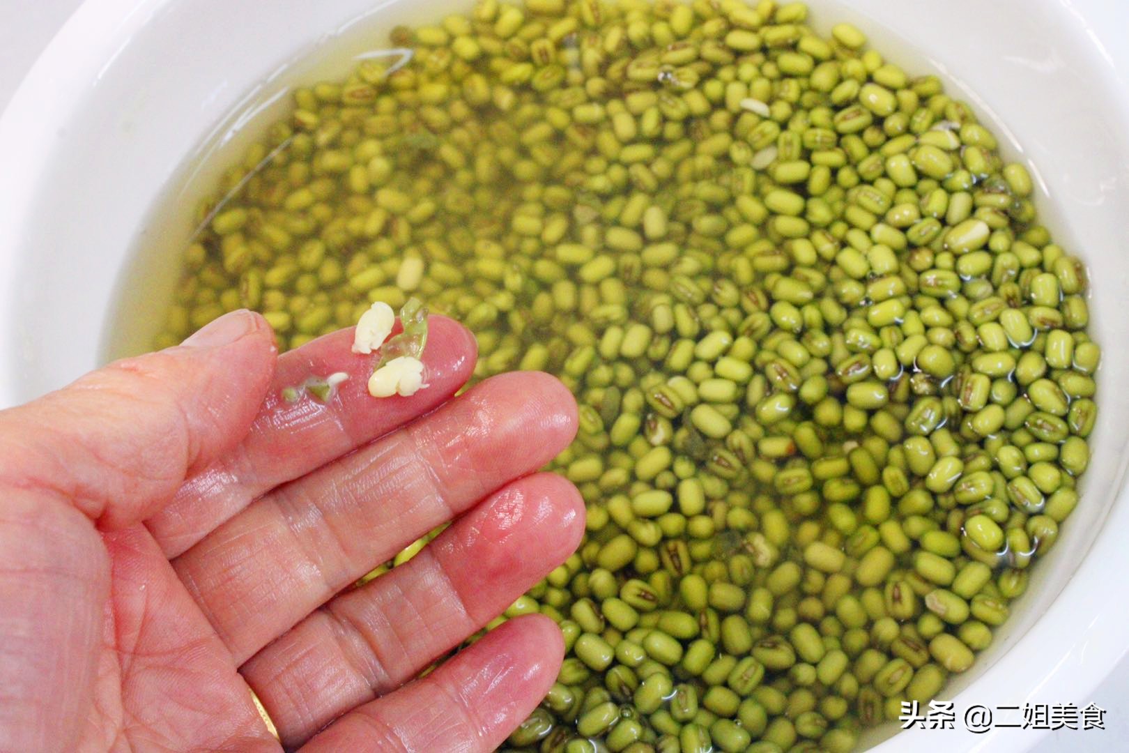 自制软皮绿豆饼,在家自制酥皮冰绿豆饼不用烤箱