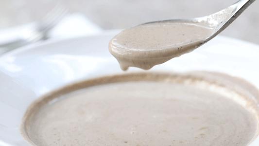 一挤就爆奶的超薄0.1pizza，被外国朋友吹上天