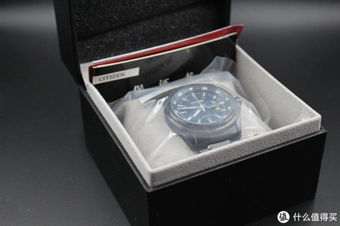 西铁城光动能手表有三个小表盘,西铁城光动能电波手表晚上能亮吗