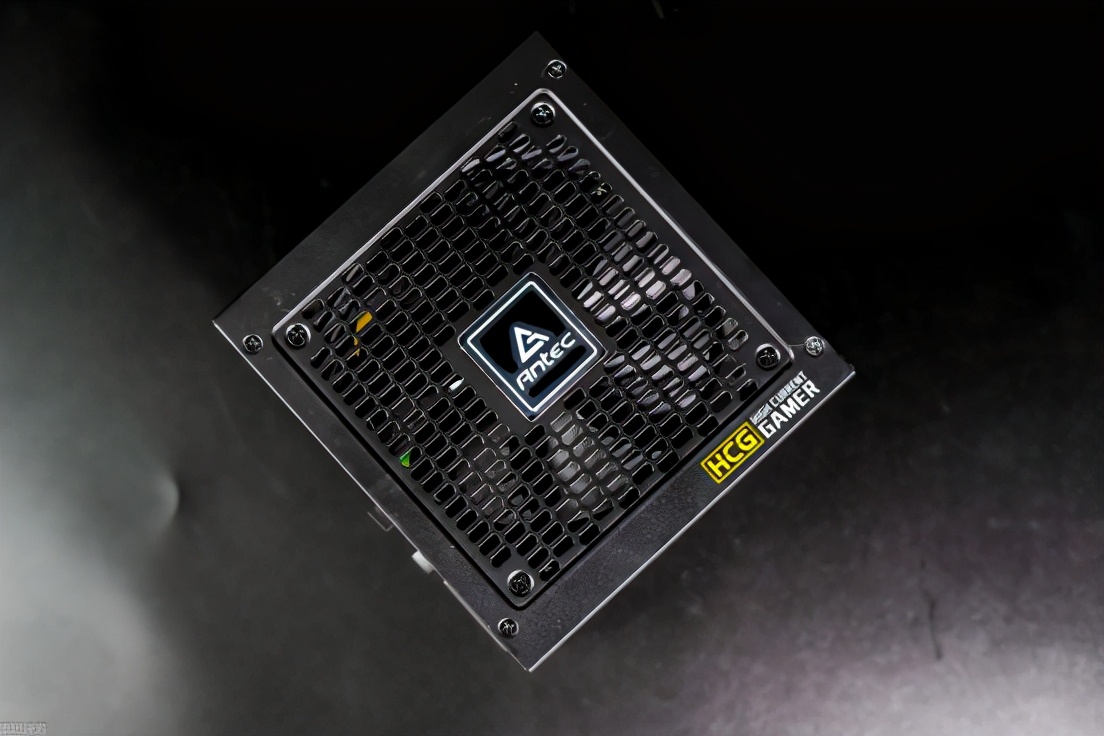 超频3东海k4000,超频3东海r4000测评