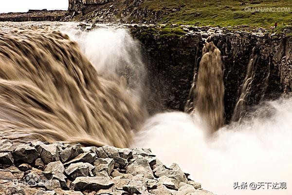 冰岛｜北大西洋中的一个岛国，人口约为34万，首都是雷克雅未克