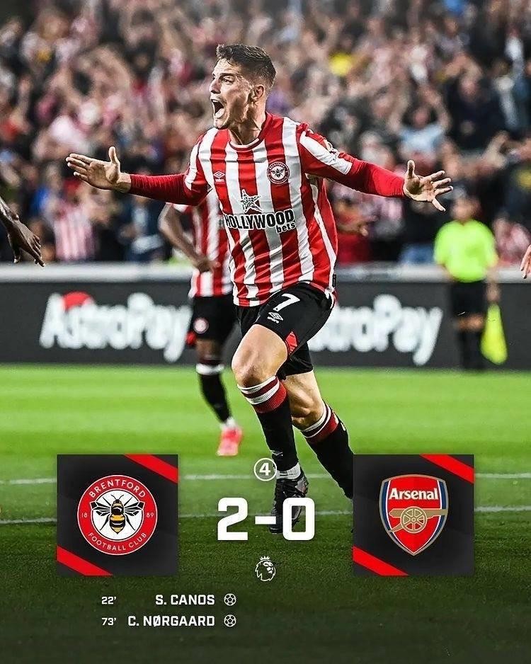 阿森纳1-4惨败曼城遭遇8连败,四球落后阿森纳7-5逆转