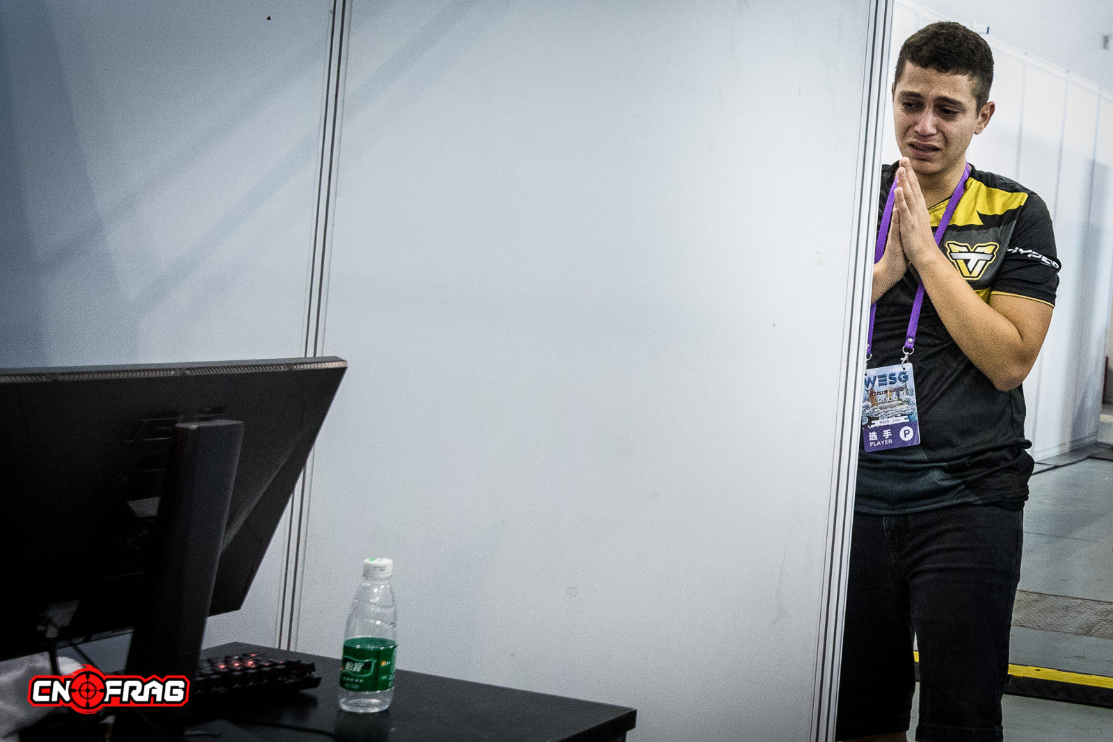 TheYearinPhotos-cnFrag2018年度电竞图片