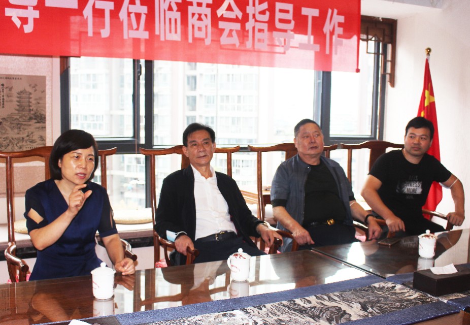 静松播报|潜江市委常委王玉梅一行到访四川省湖北商会