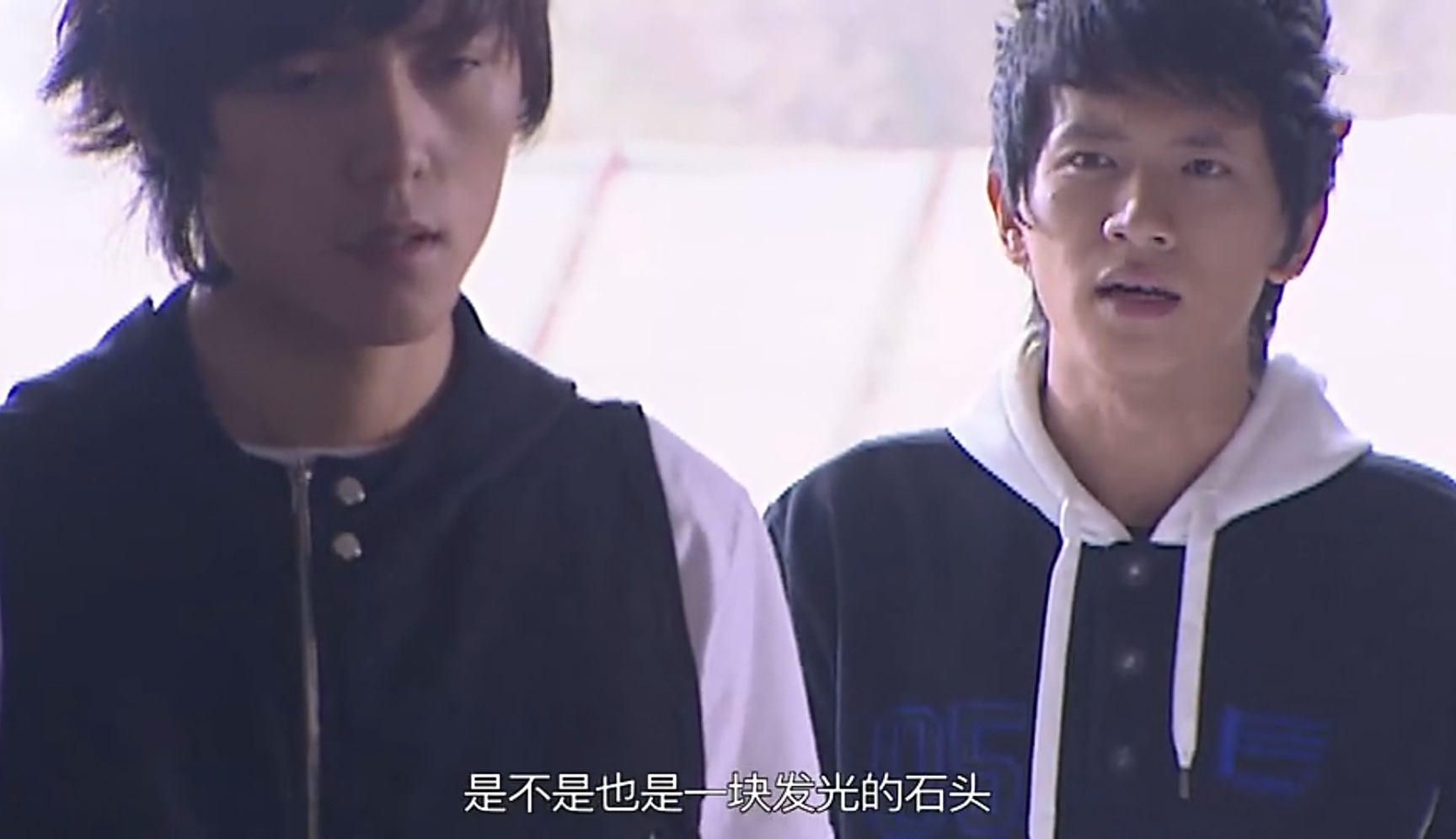 铠甲勇士坤中和西钊碰到异能兽,铠甲勇士西钊知道坤中身份哪一集