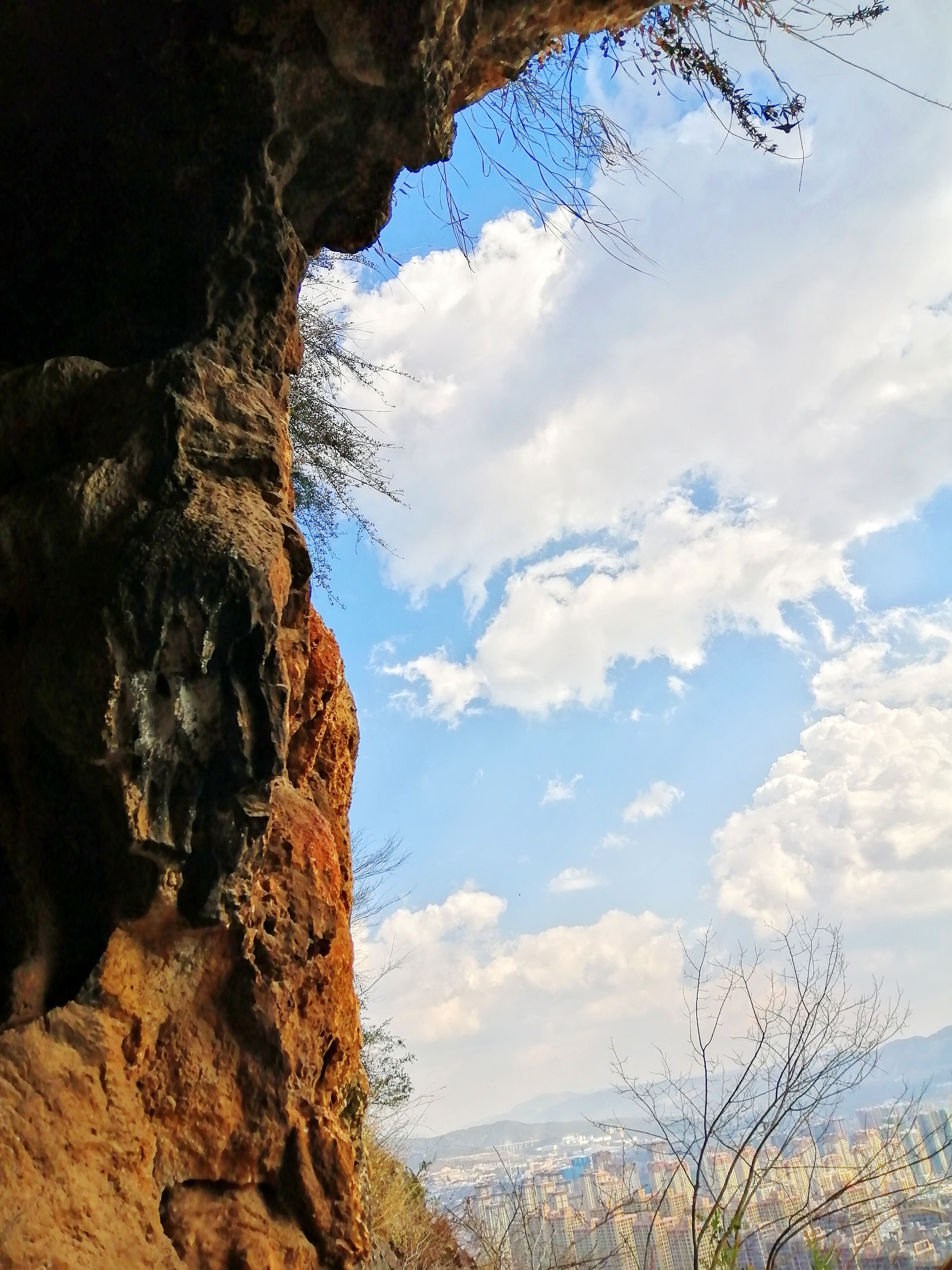 惊喜?悲哀?昆明三环徐霞客探寻过的两个溶洞,还是380年前样子