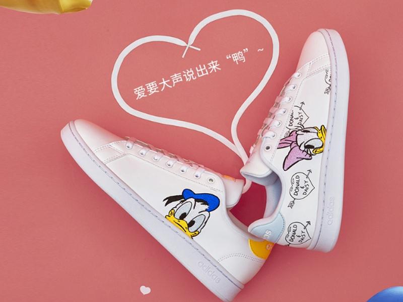 邓伦喜提“懵伦”称号！穿毛衣直播被调侃？粉丝：你以为是乱穿吗