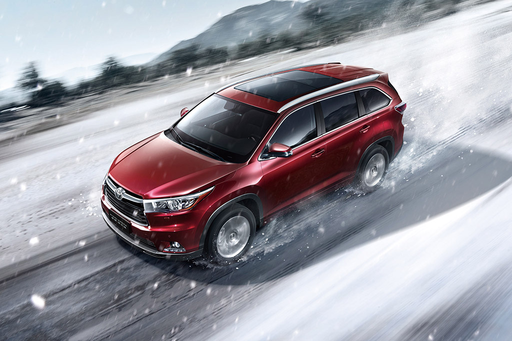 拿下2012年丰田汉兰达7座豪华版,打败汉兰达