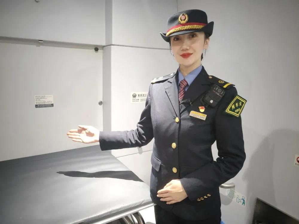 高铁上什么物品不能碰,高铁上有什么设施