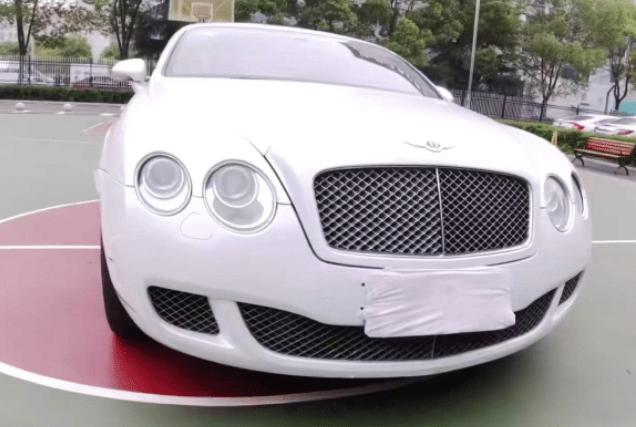 开豪车就是大款？水车宾利被查，打开满满塑料感，也就骗骗小姑娘