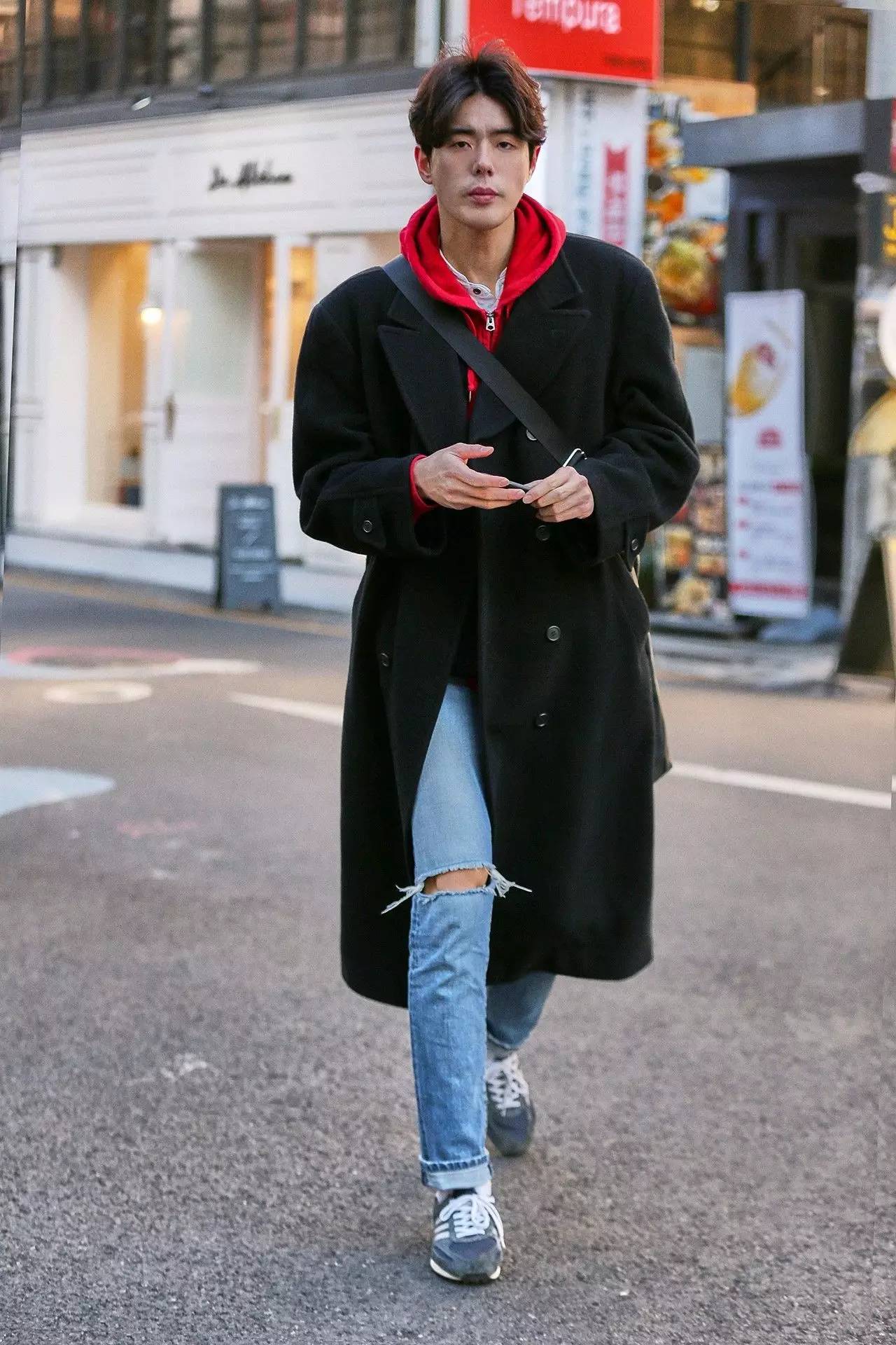 别再说每个男人衣柜里都需要一件风衣了！你们真的会搭配吗？