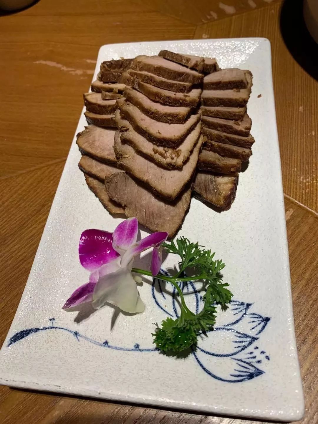 邯郸天鸿额娘春饼菜单,天鸿广场额娘春饼营业时间