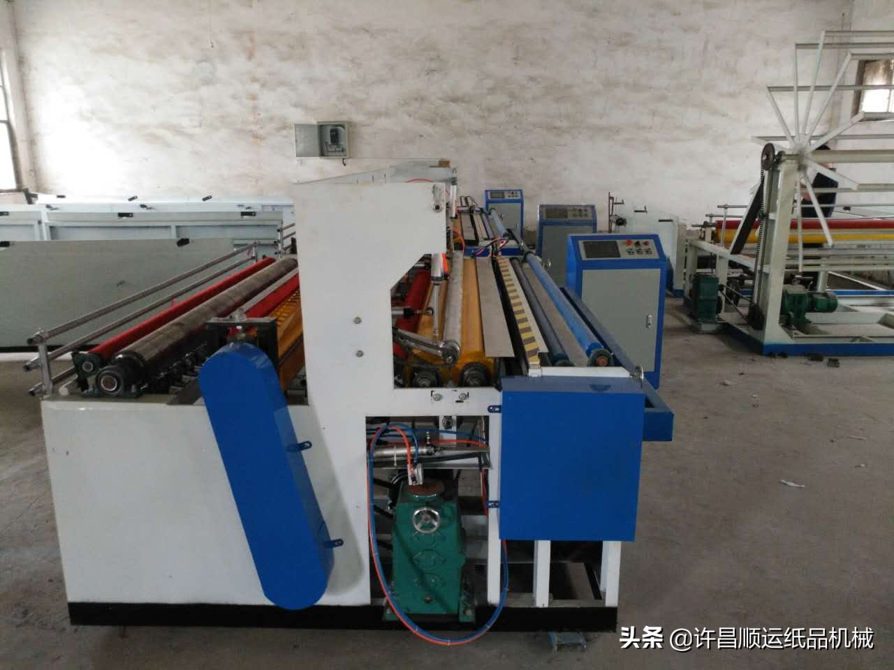 小型卫生纸复卷机设备创业,一套小型卫生纸机器多少钱