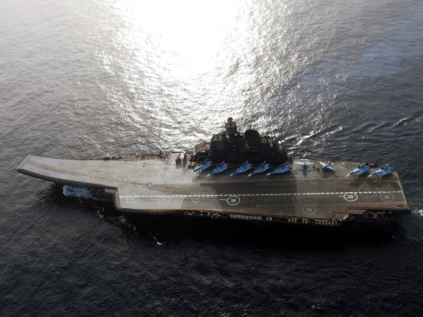 003型航空母舰最新进展,美国现有几艘航空母舰在世界各地