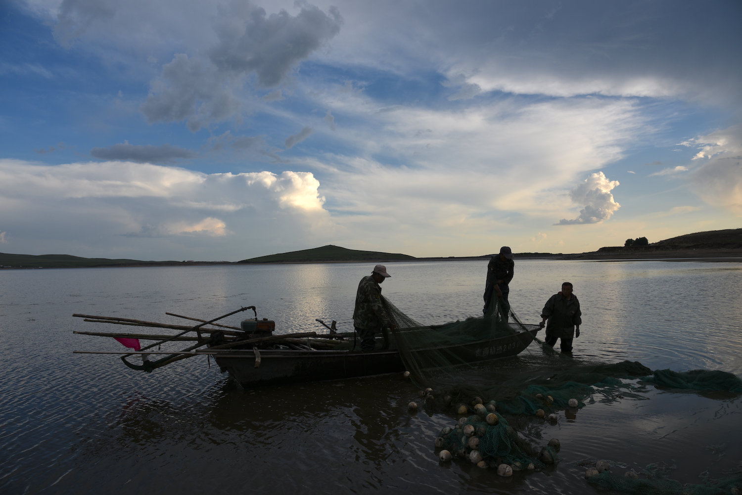 乌拉盖狼图腾拍摄地秋天去还行吗,乌拉盖狼图腾旅游