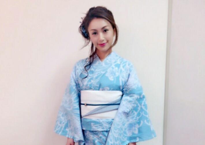 邓丽君和酒井法子谁更火,酒井法子演唱会现场经典完整版