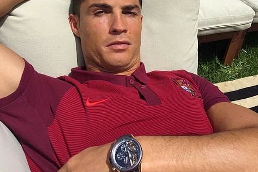 13位体坛巨星戴什么手表?库里最雅,拳王最豪,乔丹随意