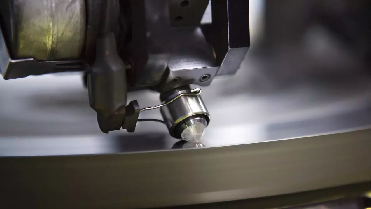 暴跌90%!河南“人造钻石之王”陷诉讼漩涡,市值38亿被*债追**40亿