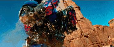 想不想开?这个贴着小胡子的女生,做出全世界最可爱的汽车