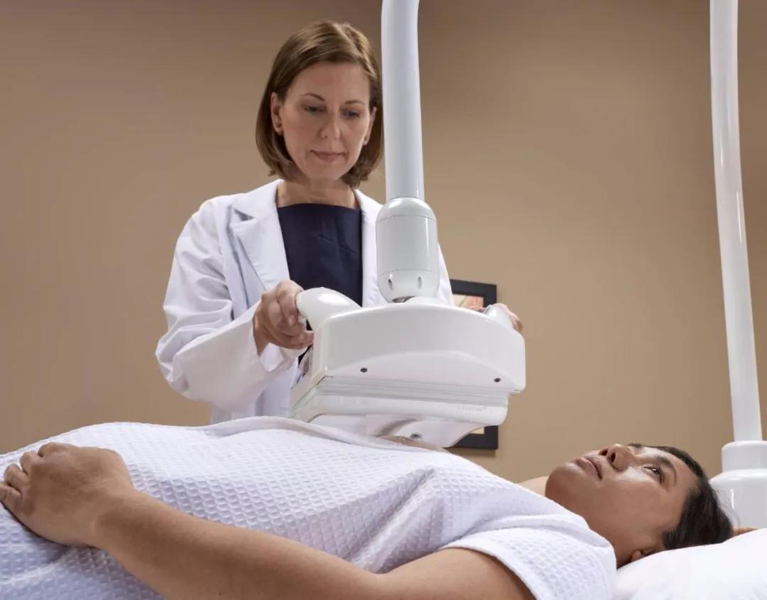 24岁女孩得乳腺癌的原因,24岁乳腺癌早期的亲身经历