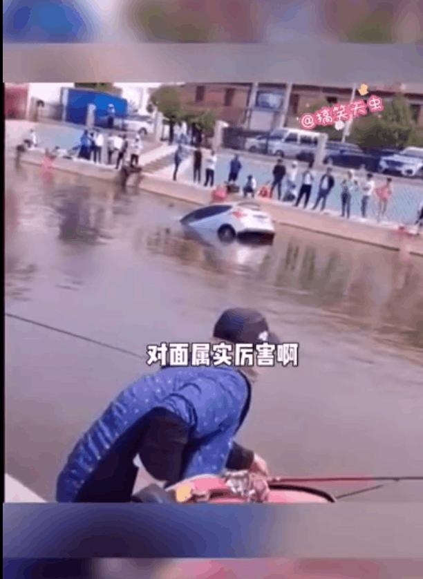 文能提竿安天下，武能执叉斗鳄鱼：鱼竿在手，万物皆有？