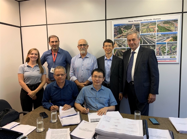 全球首条跨海云轨列车,全球首条比亚迪云轨