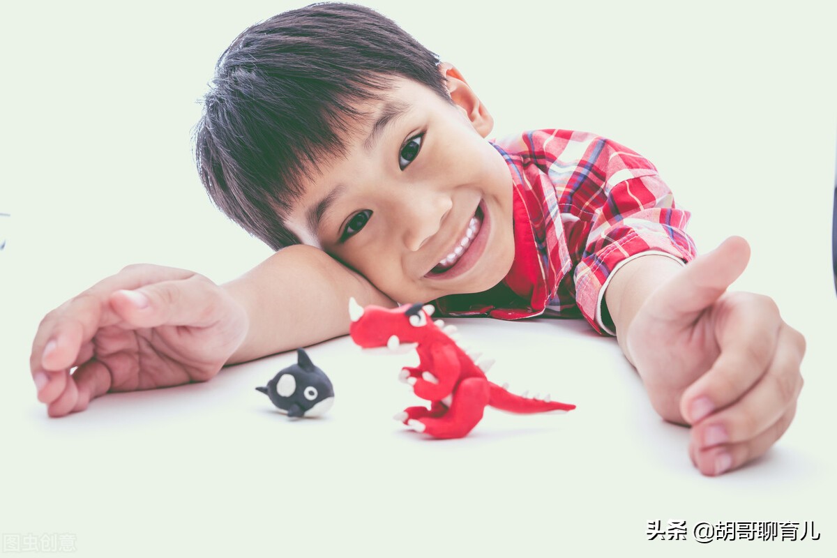 育男孩有六大要点,养育男孩要遵循这三条计谋