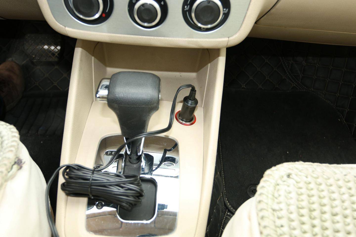 70迈轮胎充气泵青春版怎么使用,70迈车载汽车轮胎充气泵