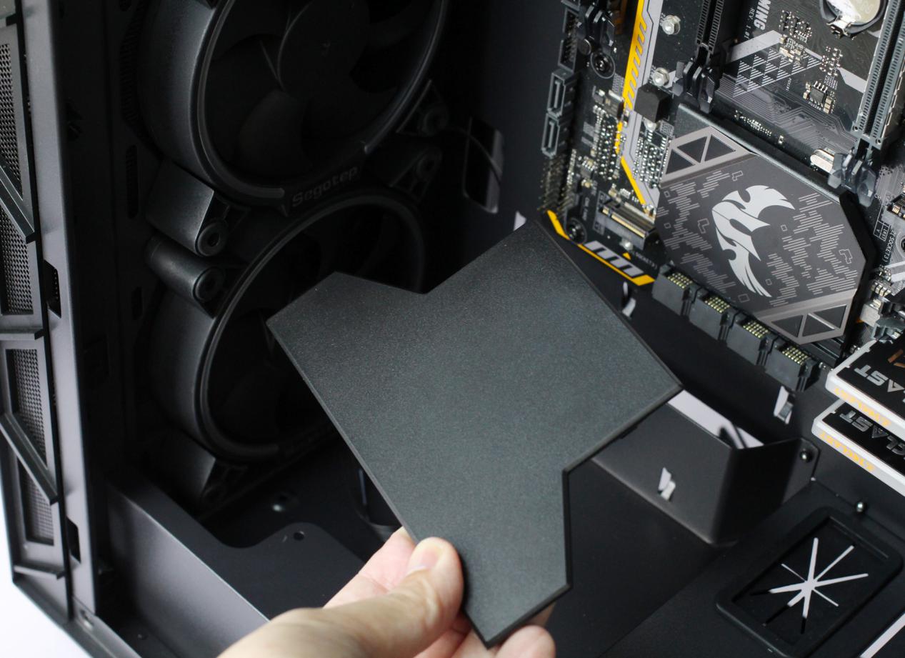 显卡竖装散热最好的机箱,主板和显卡竖装的机箱