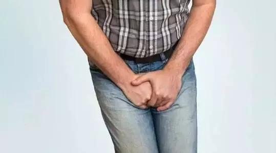憋尿的坏处有多可怕,憋尿的危害被很多人忽略了