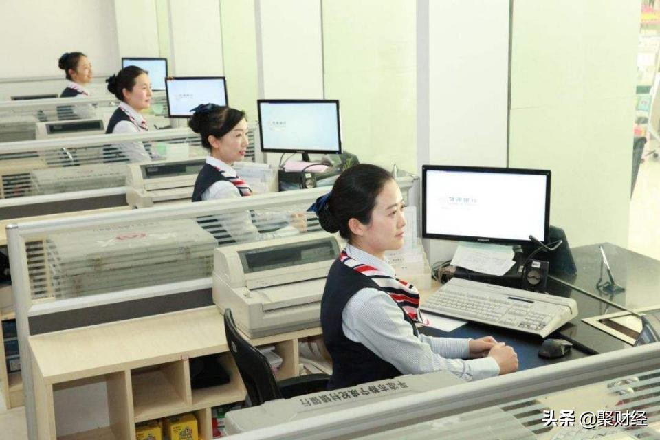 银行大厦都是自建的吗还是租的,为啥银行建很多大厦