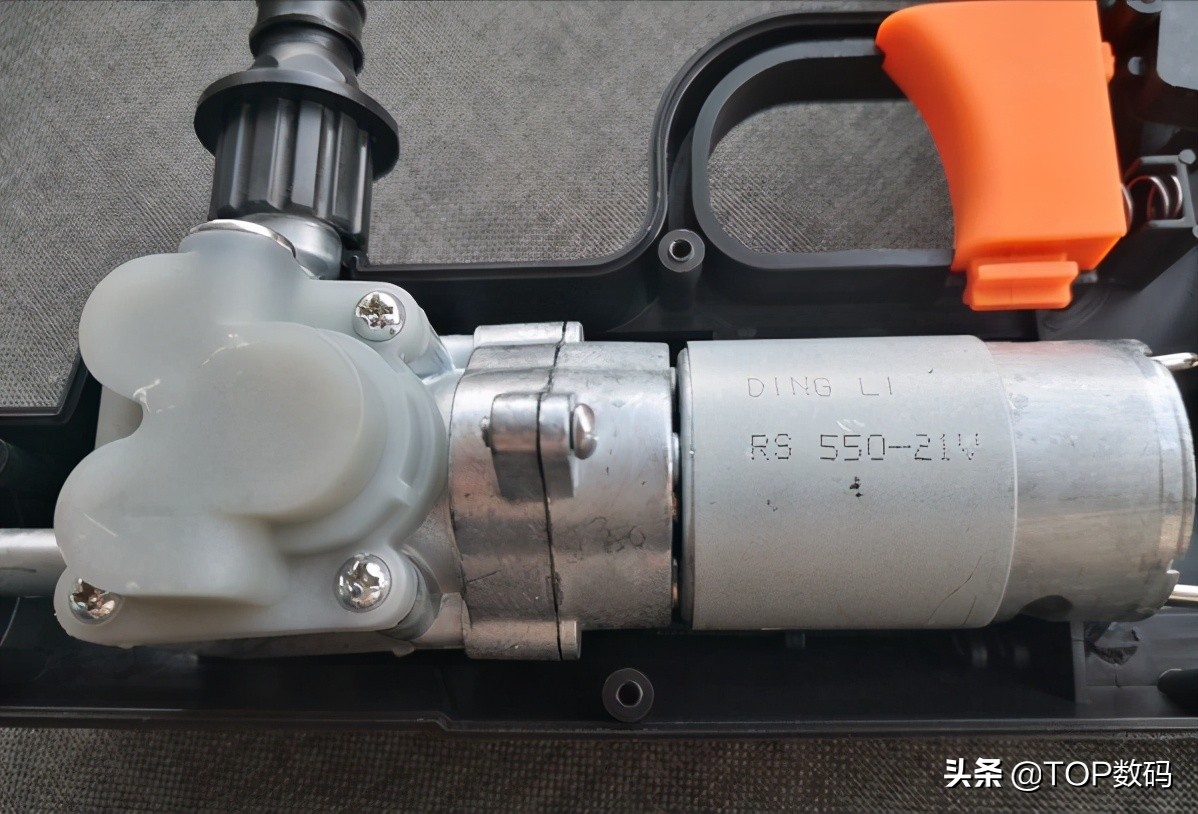 锂电洗车机能达到800w吗,锂电洗车机换大电池用